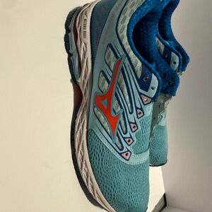 Mizuno Women's Teal and Orange Athletic Shoes